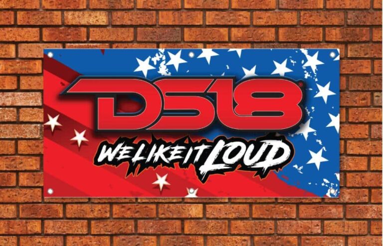 DS18 USA Flag Garage Banner